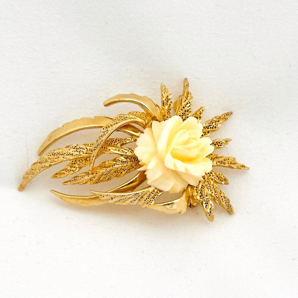 Polcini Ledo Signed Elegant Vintage Brooch w/Celluloid Flower
